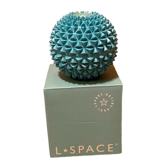 NWT L SPACE VIBRATING MASSAGE BALL TENSION RELIEF SMALL MUSCLES $42 NEW IN BOX - Picture 4 of 11